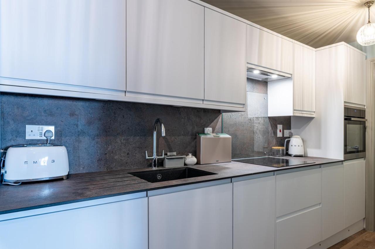 Large Stylish Studio In The Heart Of The City Bath Extérieur photo